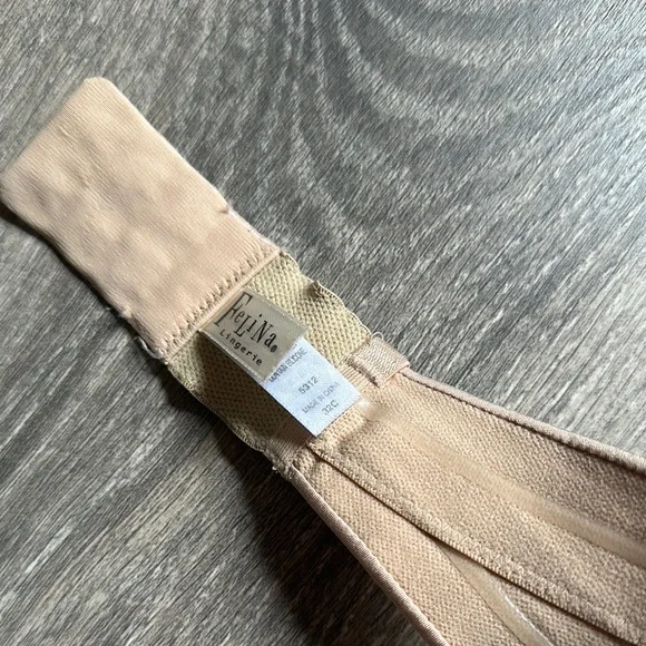 Felina Nude Strapless Bra - Picture 2 of 7